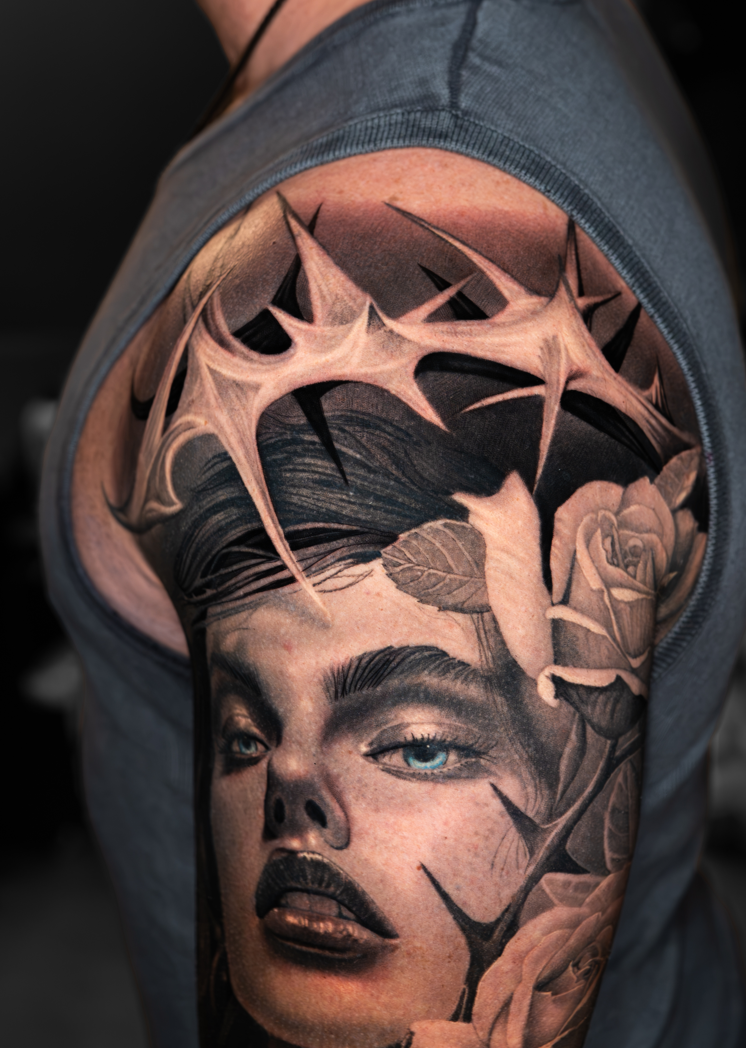 JOOST — Arm Sleeve, photograph 4
