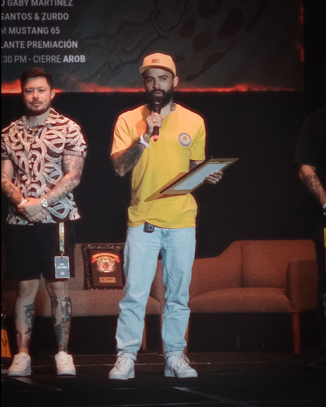 Jose Baena receiving recognition from the organizers of Pura Tinta Fest 2025
