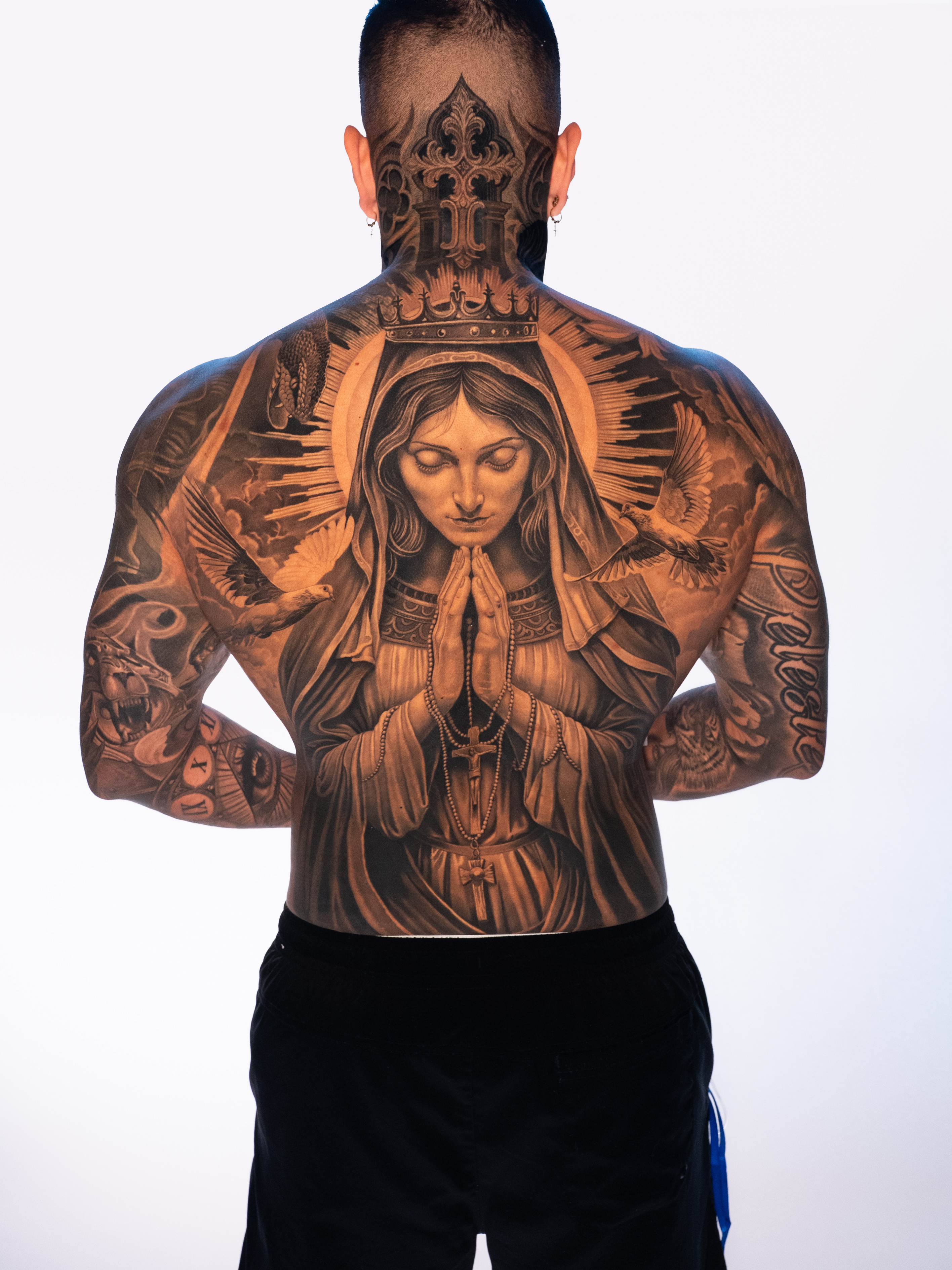 VIRGEN — Back Piece / Black & Grey, photograph 2