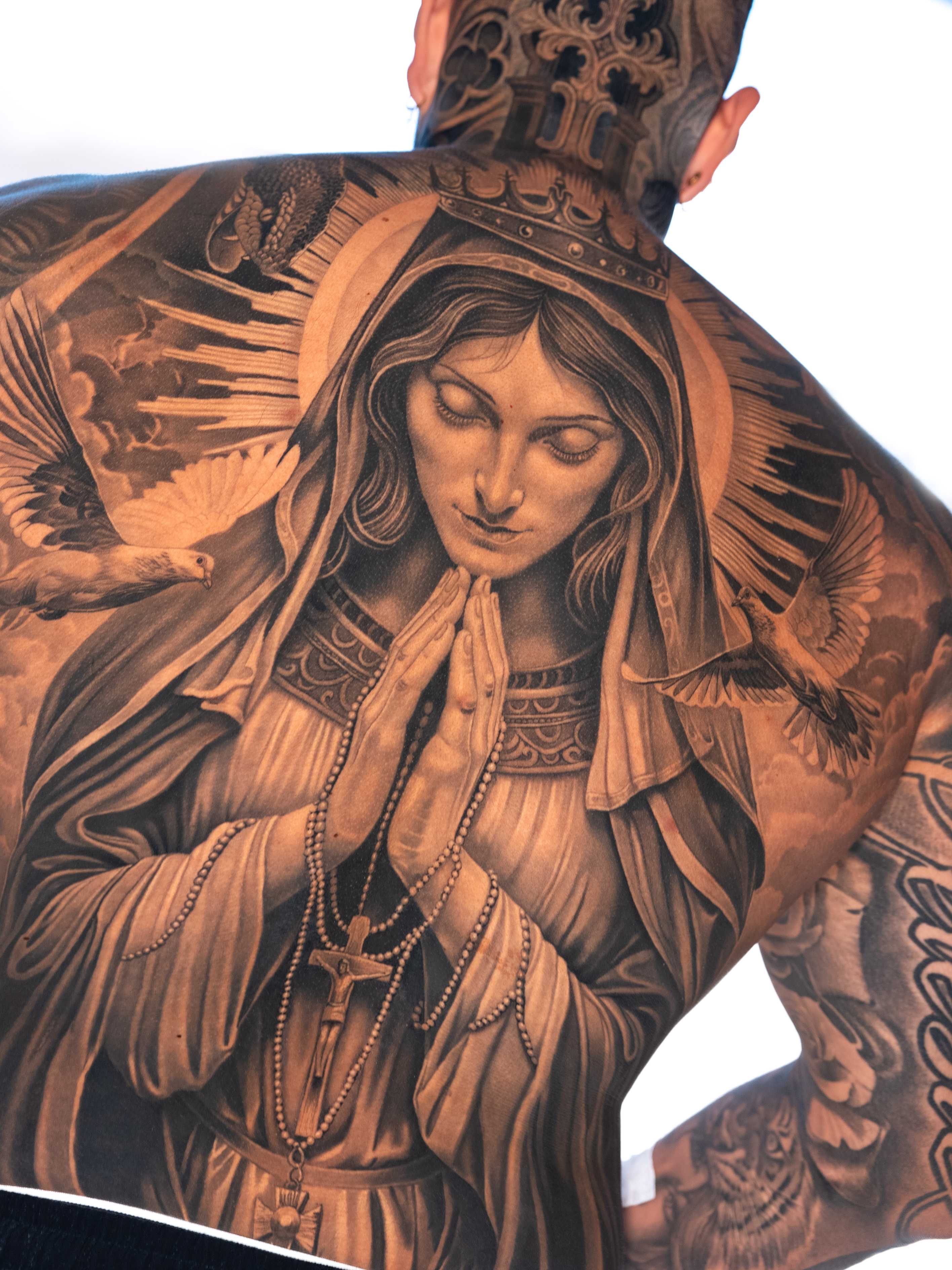 VIRGEN — Back Piece / Black & Grey, photograph 4