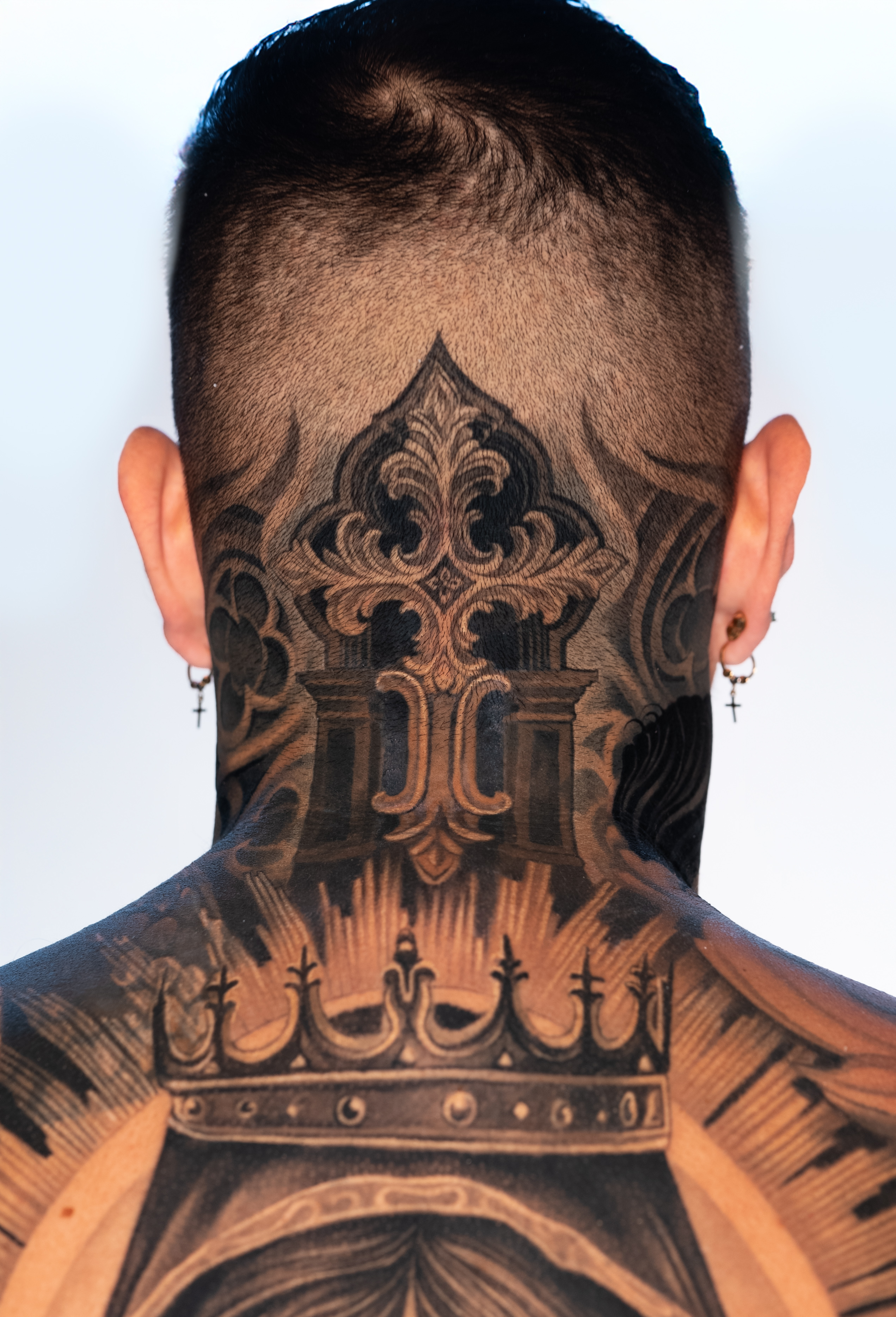 VIRGEN — Back Piece / Black & Grey, photograph 6